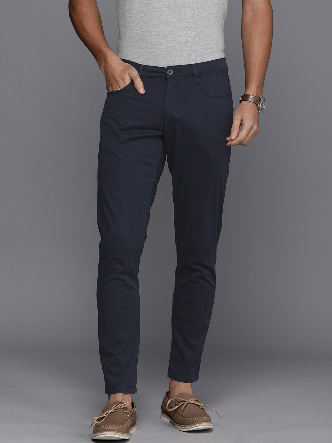 

Louis Philippe Jeans Men Solid Mid-Rise Casual Trousers, Navy blue