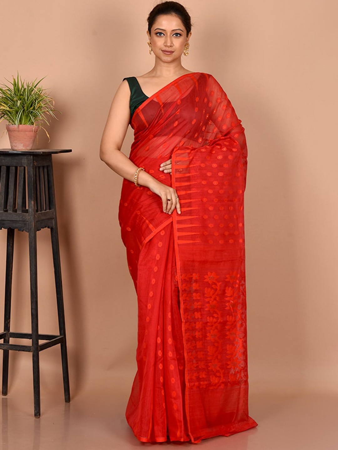 

AllSilks Pure Cotton Taant Saree, Red
