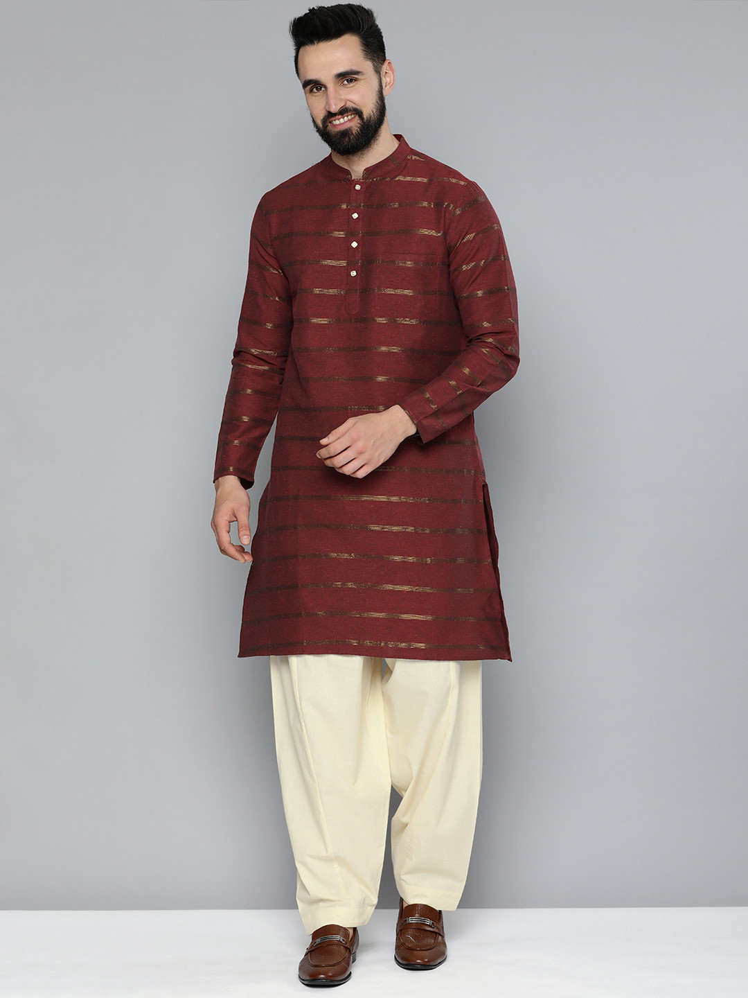 

HERE&NOW Men Printed Kurta with Pyjamas, Maroon