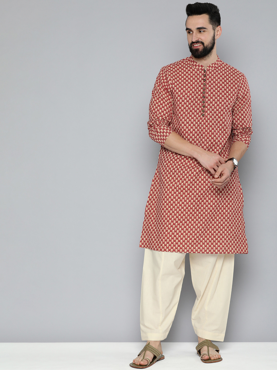 

HERE&NOW Men Floral Printed Thread Work Pure Cotton Kurta with Pyjamas, Red
