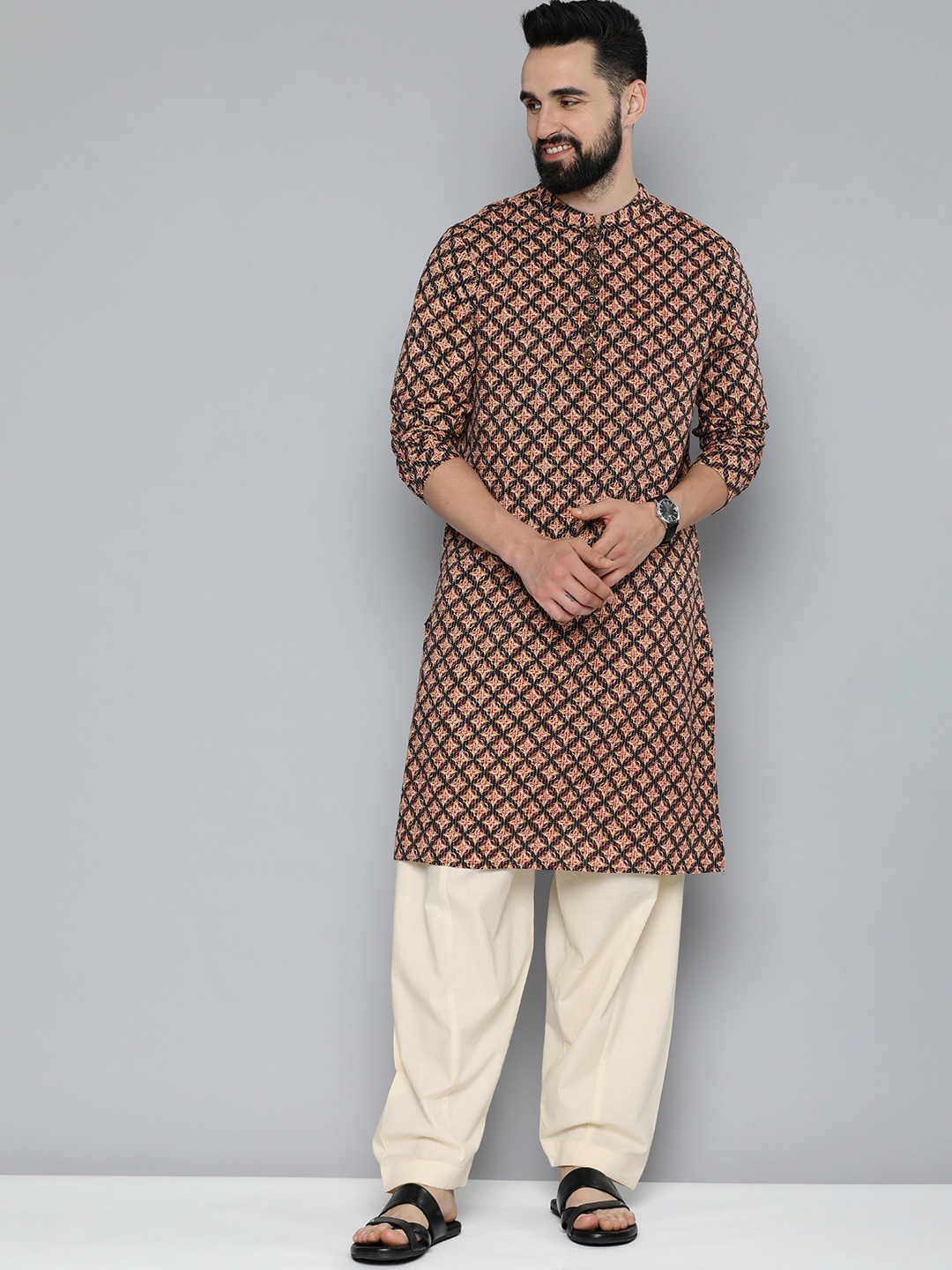 

HERE&NOW Men Floral Printed Thread Work Pure Cotton Kurta with Pyjamas, Red