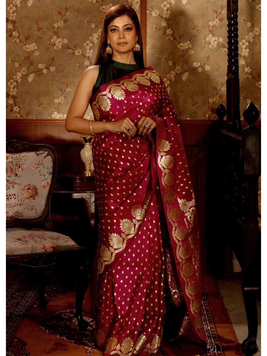 

AllSilks Purple & Gold-Toned Woven Design Zari Pure Silk Banarasi Saree