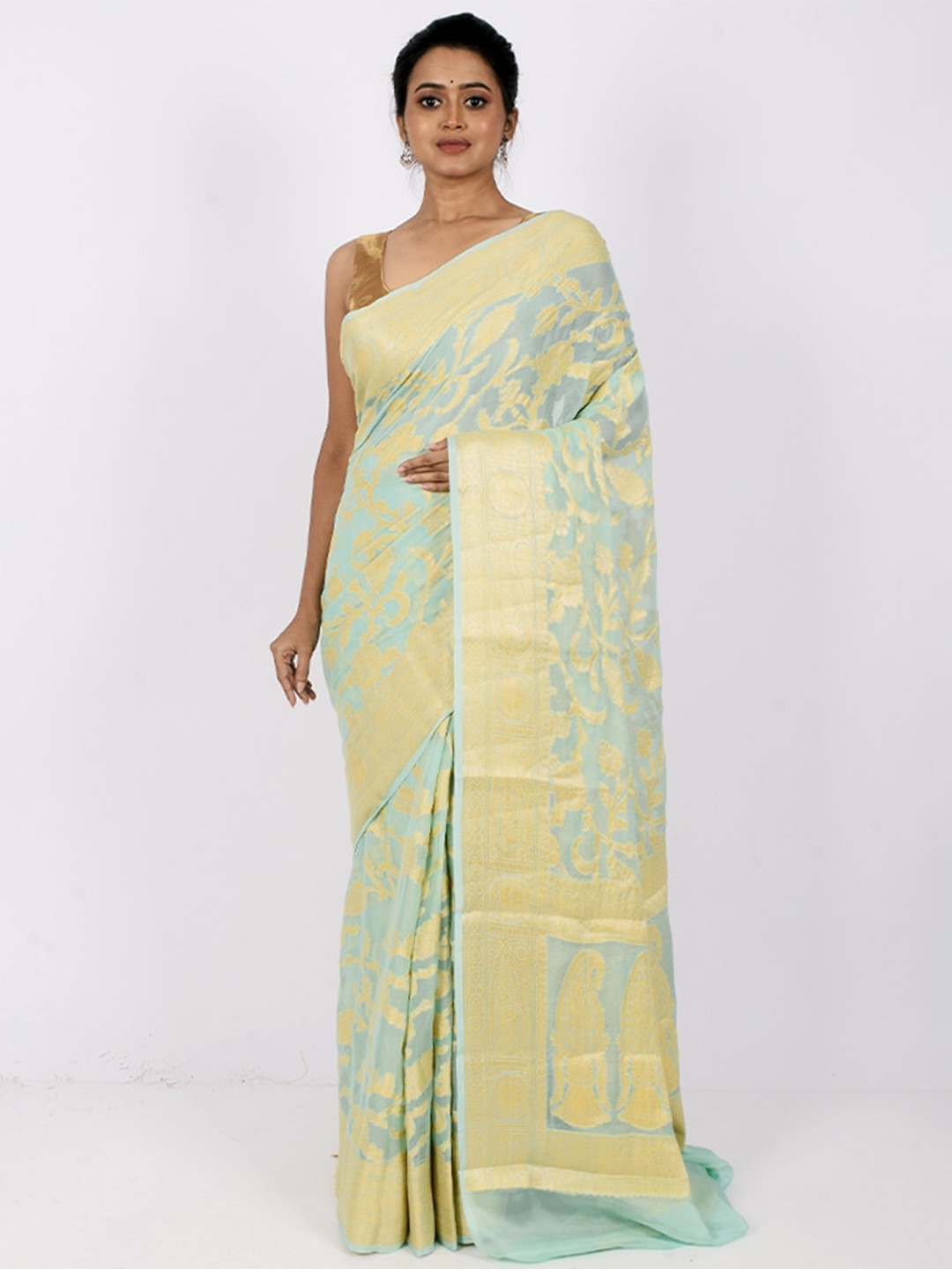 

AllSilks Green & Gold-Toned Woven Design Zari Pure Georgette Saree