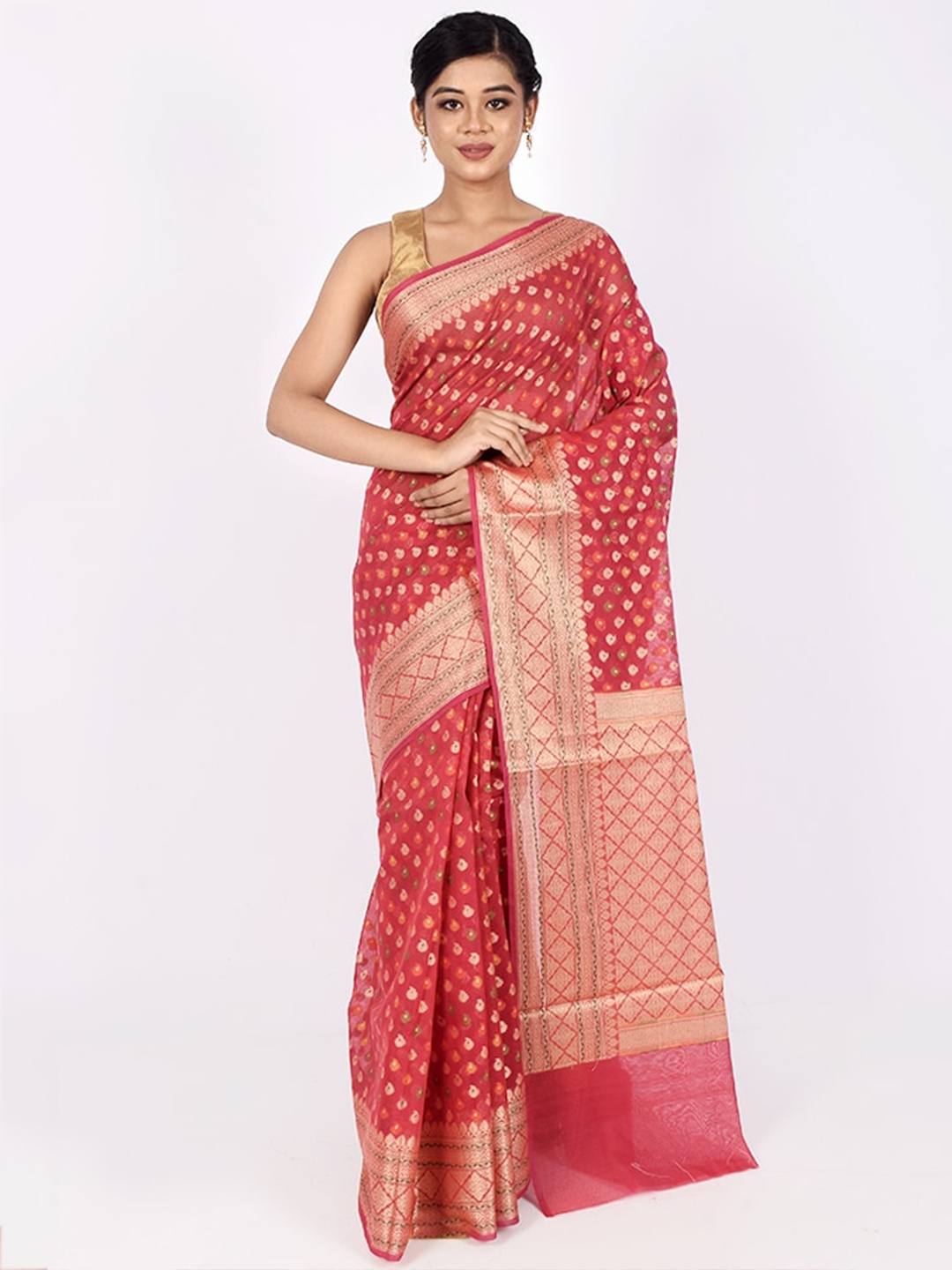 

AllSilks Pink & Gold-Toned Silk Cotton Saree