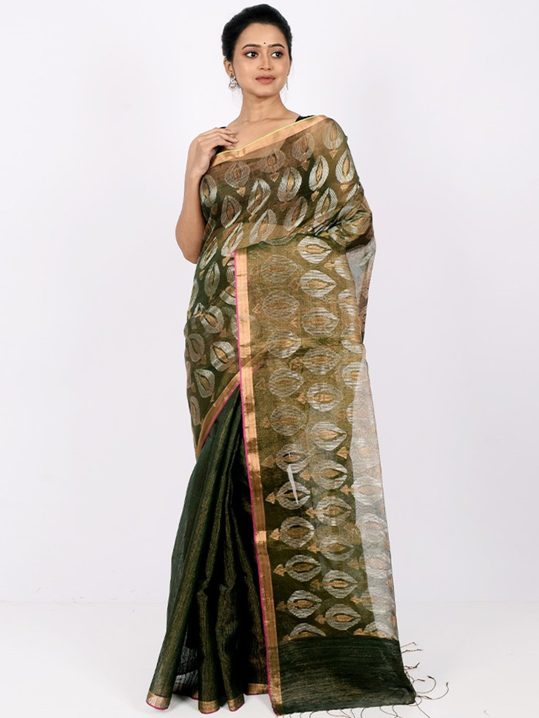 

AllSilks Green & Gold-Toned Woven Design Zari Pure Silk Saree