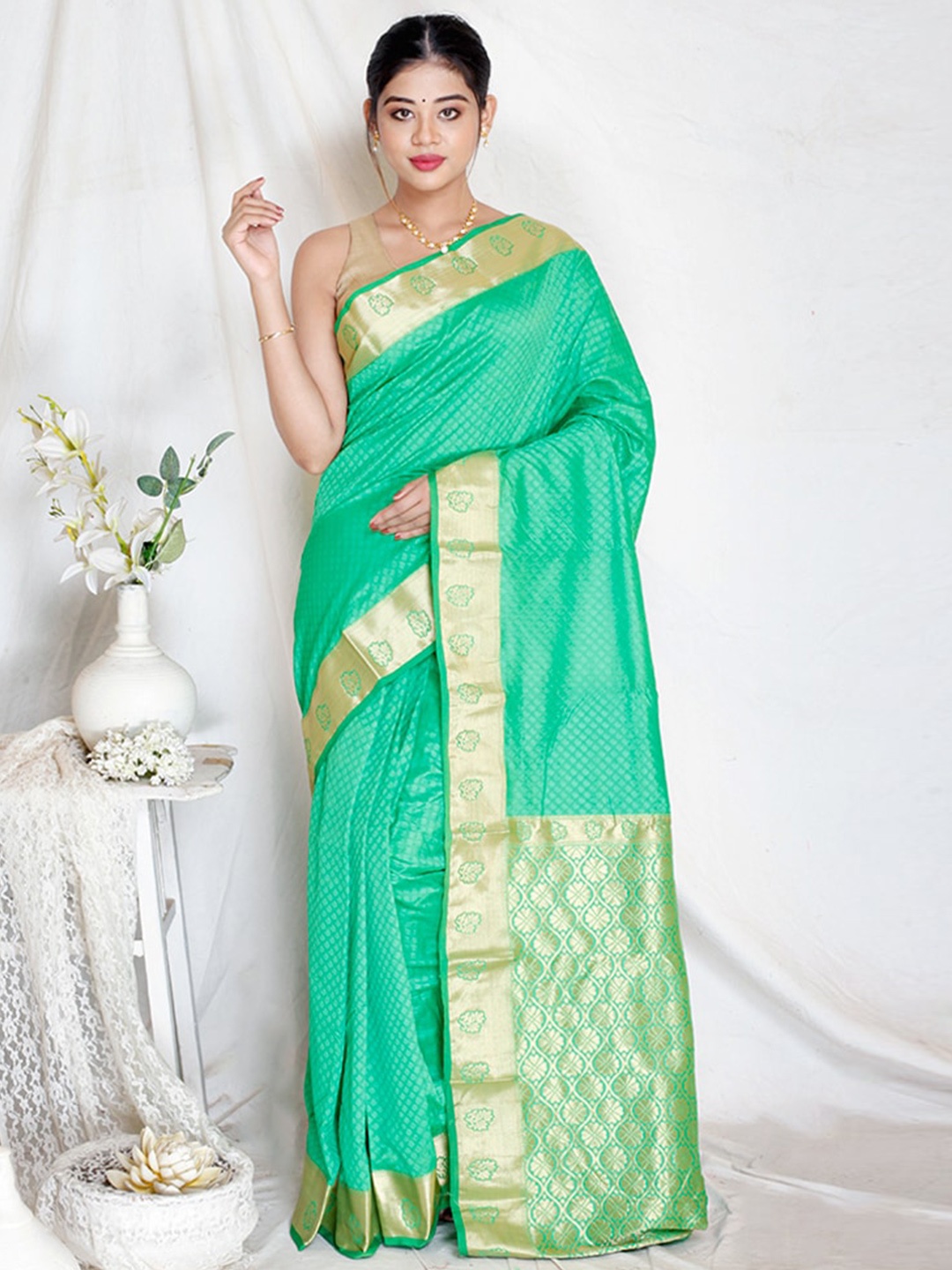 

AllSilks Ethnic Motifs Zari Silk Blend Kanjeevaram Saree, Green