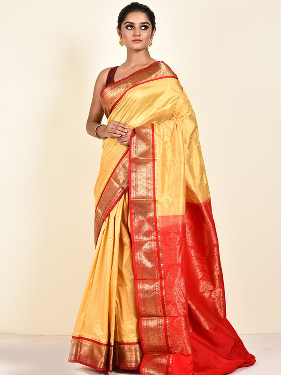 

AllSilks Ethnic Motifs Zari Silk Blend Kanjeevaram Saree, Cream