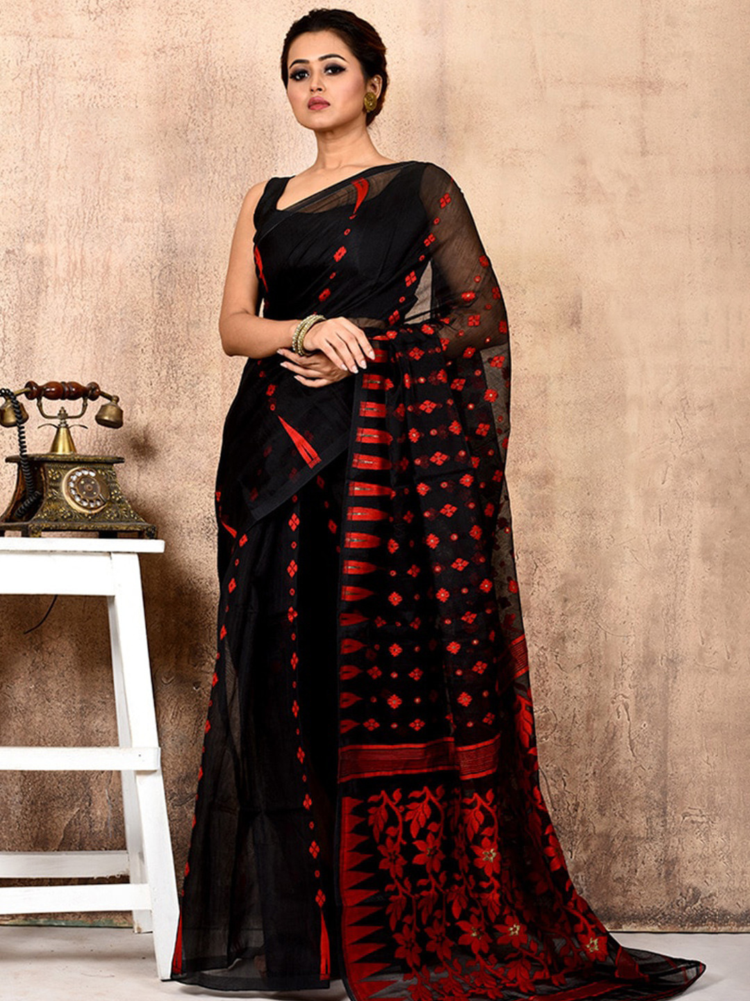 

AllSilks Woven Design Pure Cotton Taant Saree, Black