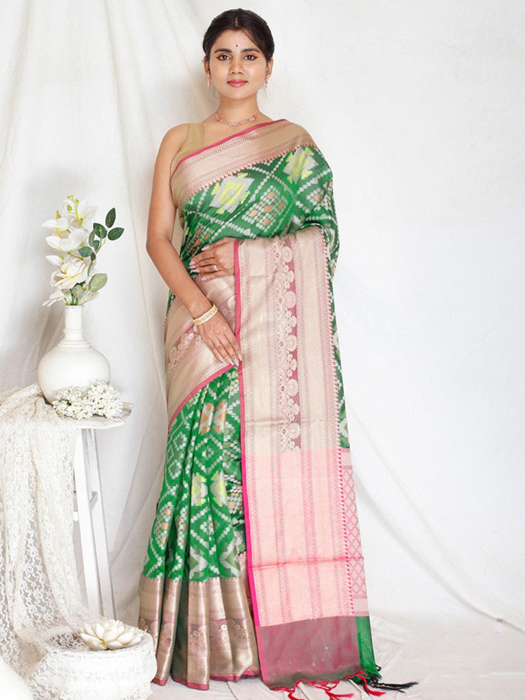 

AllSilks Woven Design Zari Silk Blend Saree, Green