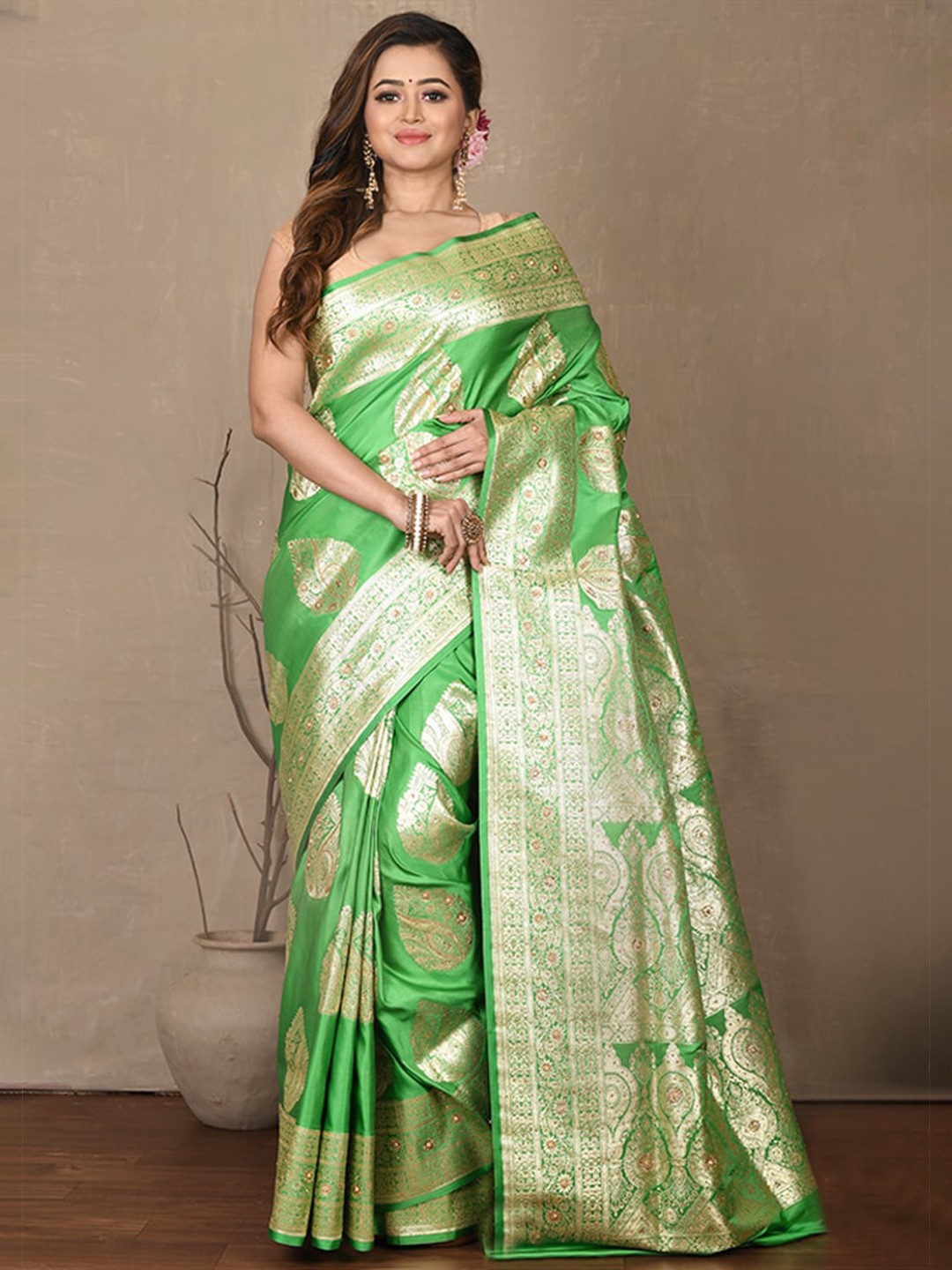 

AllSilks Woven Design Zari Silk Blend Banarasi Saree, Green