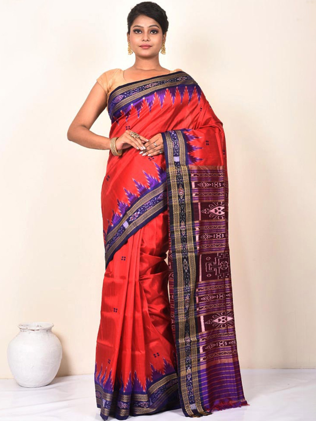 

AllSilks Ethnic Motifs Pure Silk Pochampally Saree, Red