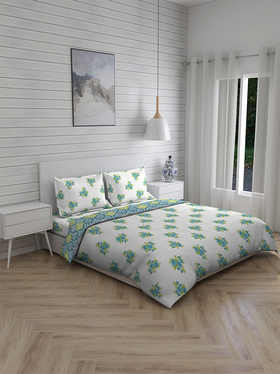 

Layers Printed Double Queen Bedding Set, White