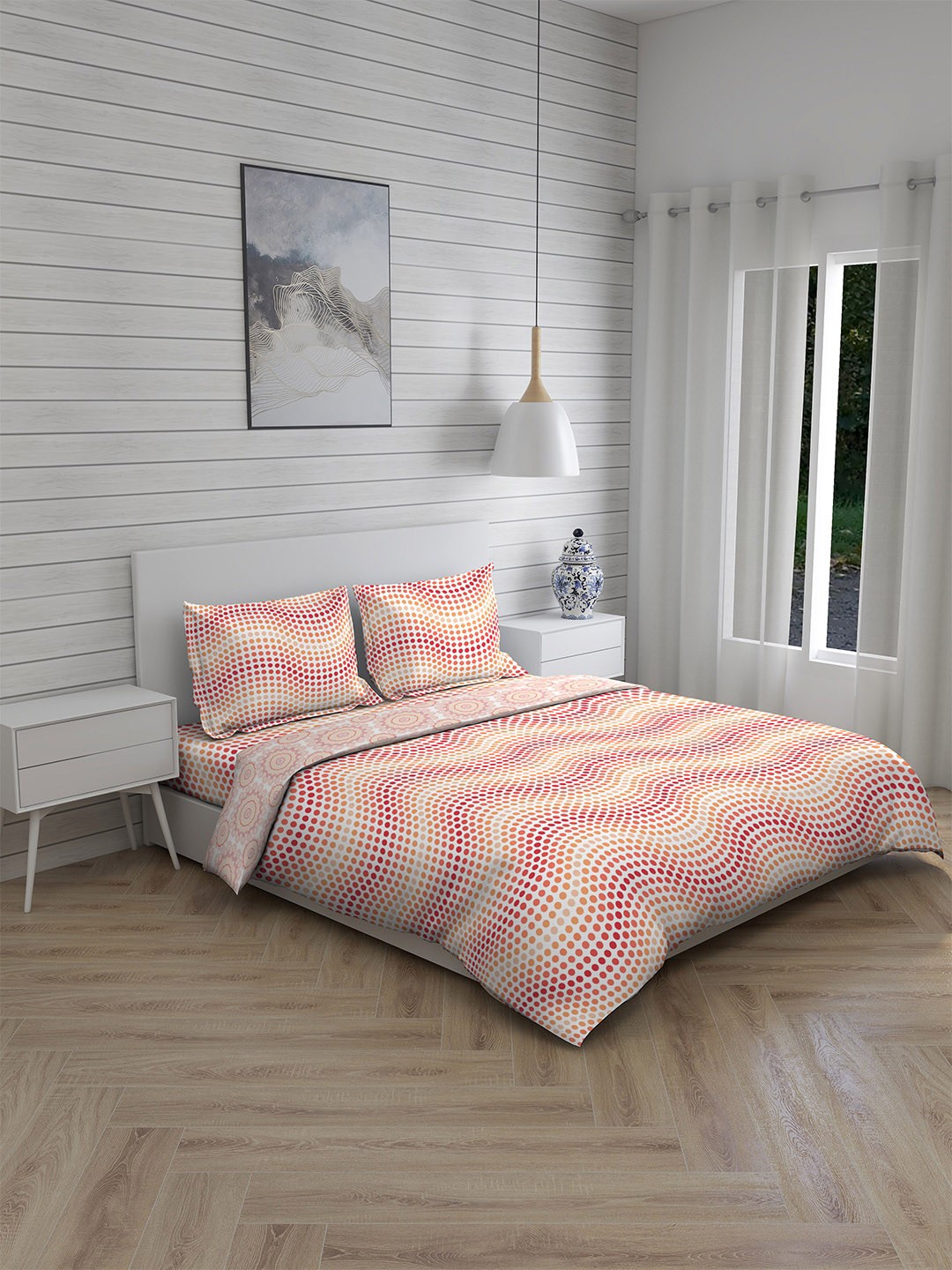 

Layers White & Orange Geometric Printed Double Queen Cotton Bedding Set