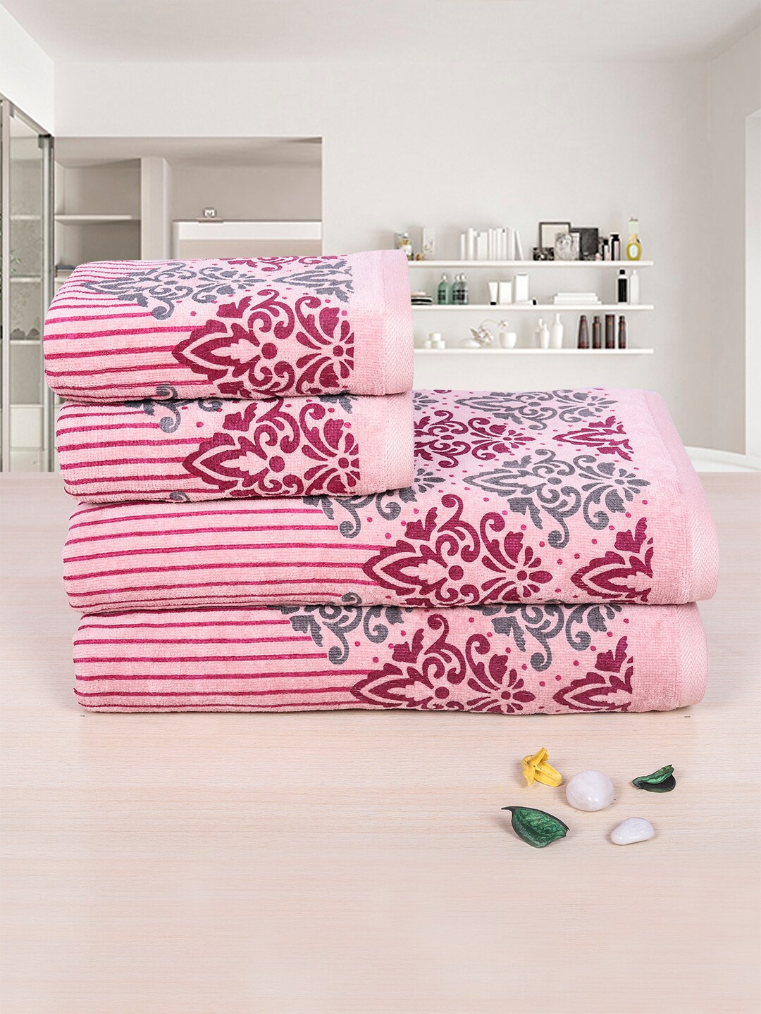 

RANGOLI 4 pcs Printed 450 GSM Towel set, Pink
