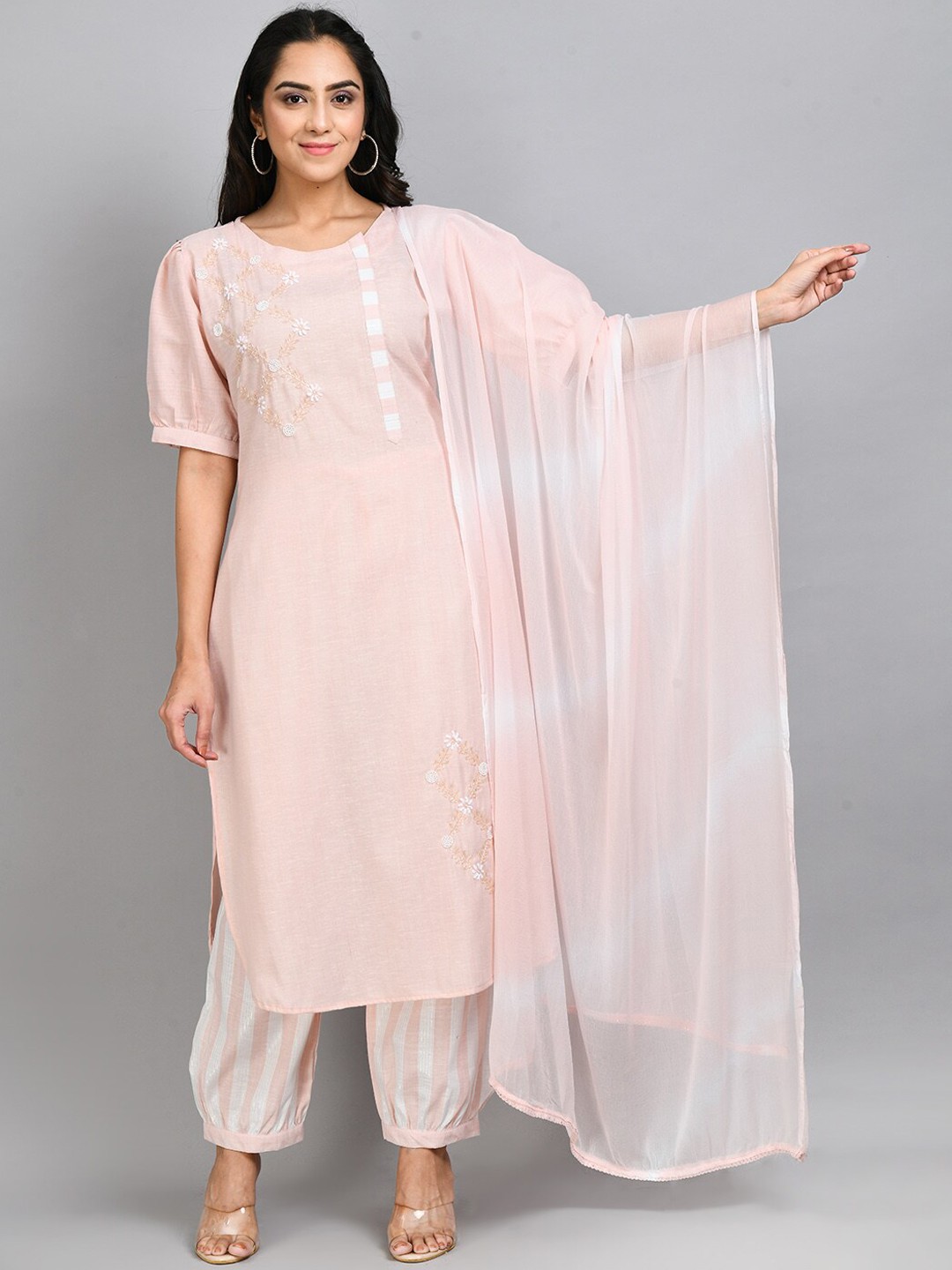 

DesiNoor.com Floral Embroidered Beads and Stones Pure Cotton Kurta Set, Pink