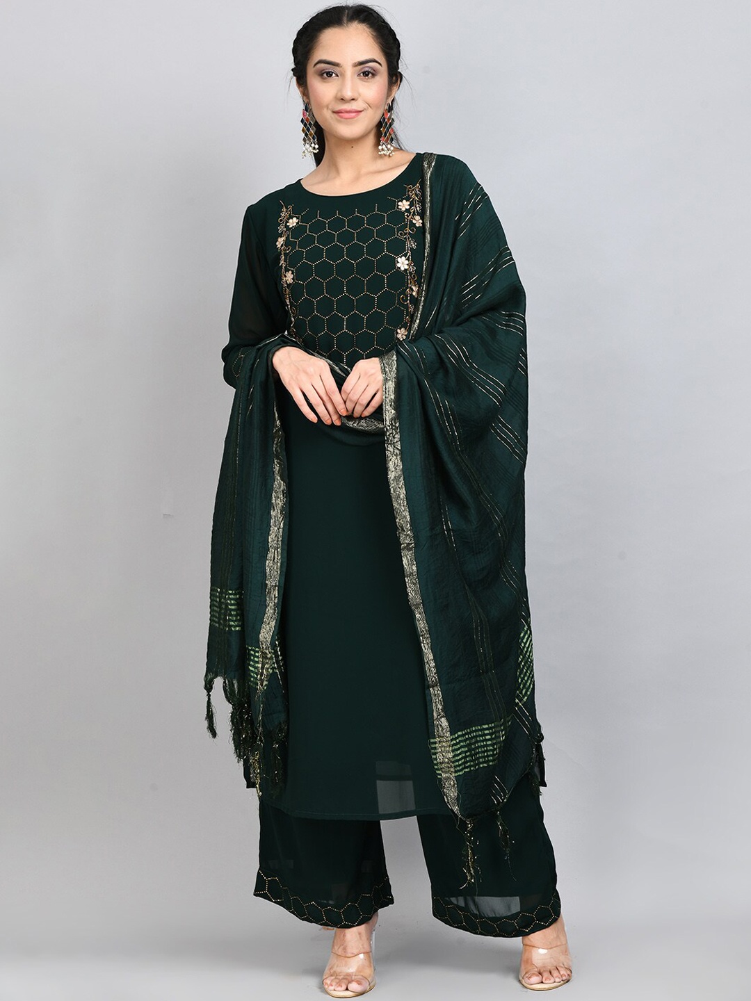 

DesiNoor.com Ethnic Motifs Yoke Design Beads and Stones Kurta Set, Green