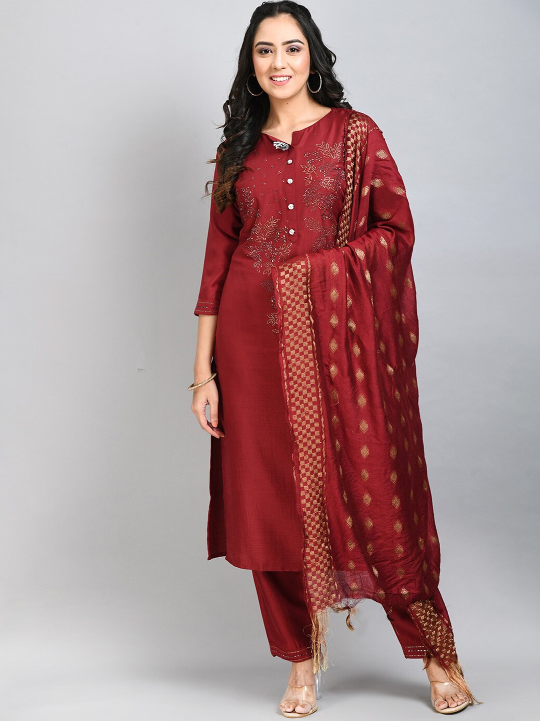 

DesiNoor.com Yoke Design Beads and Stones Kurta With Trousers & Dupatta, Maroon