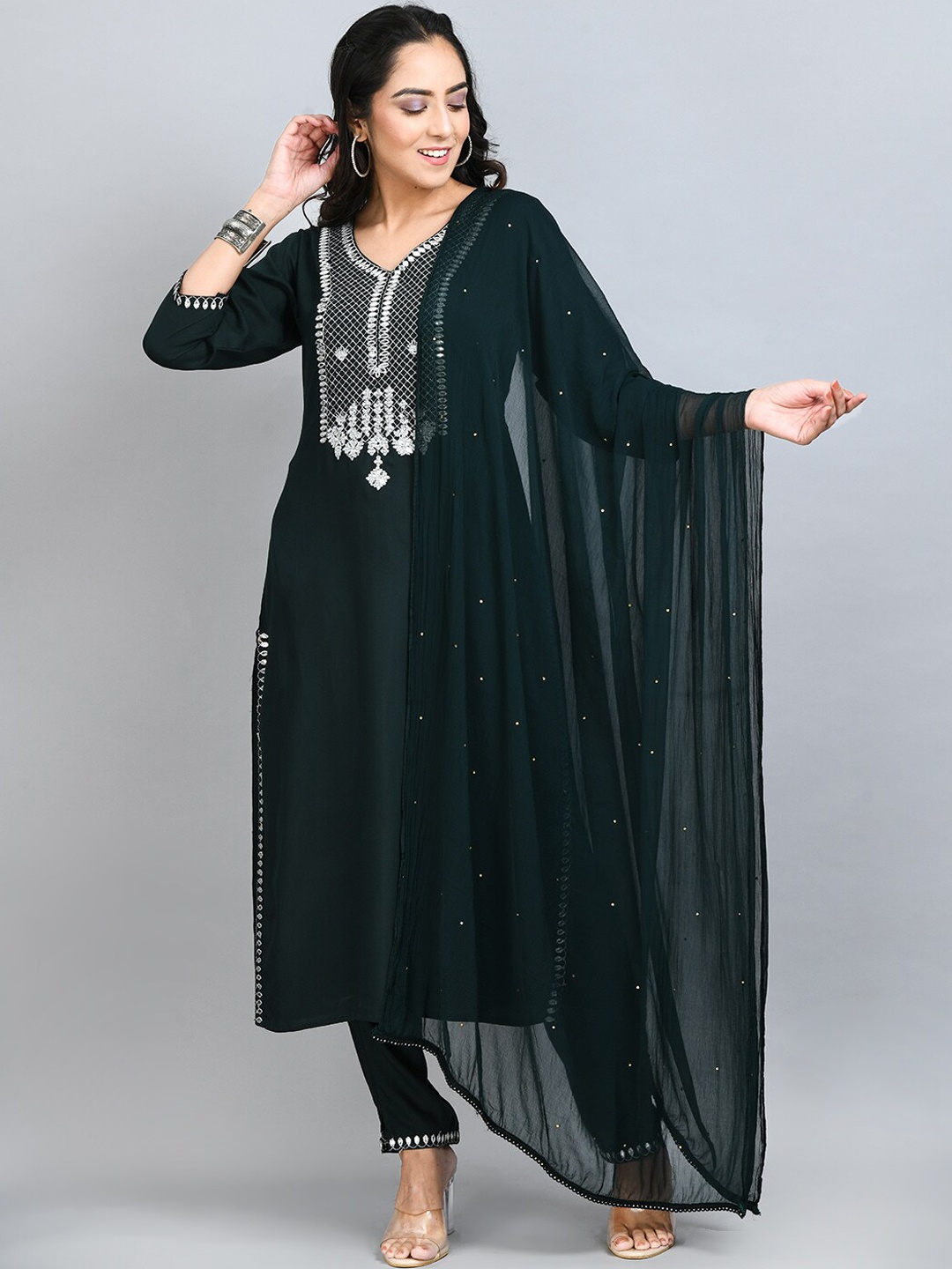 

DesiNoor com Women Ethnic Motifs Yoke Design Kurta with Trousers & Dupatta, Green