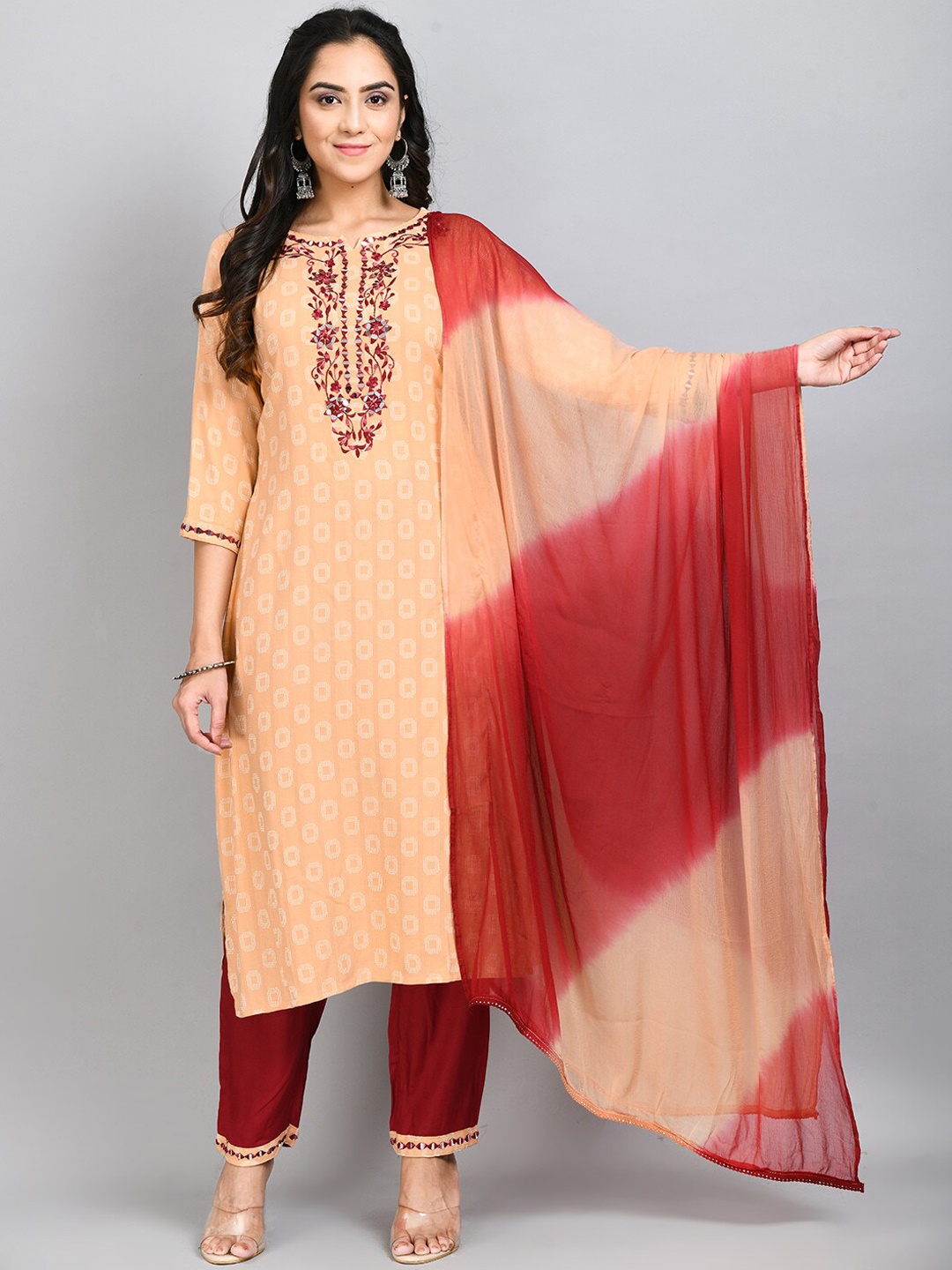

DesiNoor.com Ethnic Motifs Yoke Design Mirror Work Kurta with Trousers & Dupatta, Peach