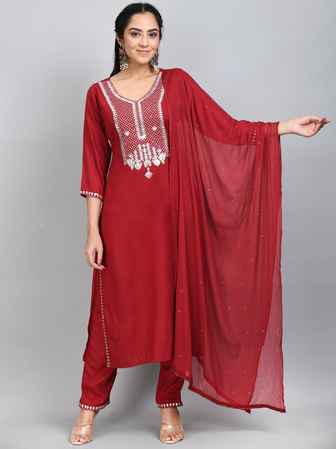 

DesiNoor.com Ethnic Motifs Yoke Design Kurta With Trousers & Dupatta, Maroon