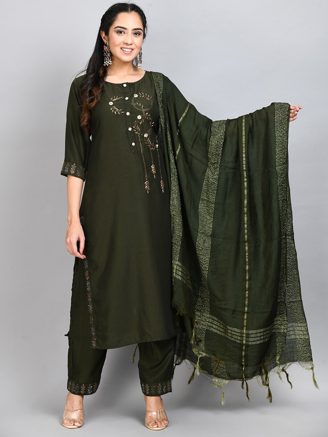 

DesiNoor.com Women Floral Yoke Design Kurta with Trousers & With Dupatta, Olive