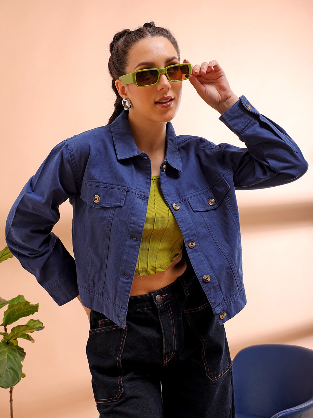 

Freehand by The Indian Garage Co Women Crop Cotton Outdoor Denim Jacket, Blue