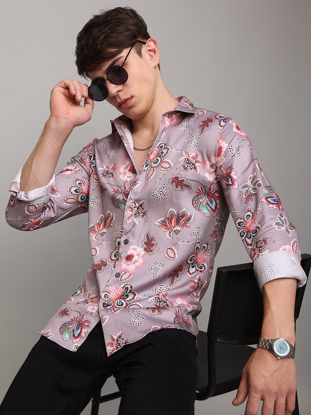 

Snitch Men Slim Fit Floral Printed Casual Shirt, Pink