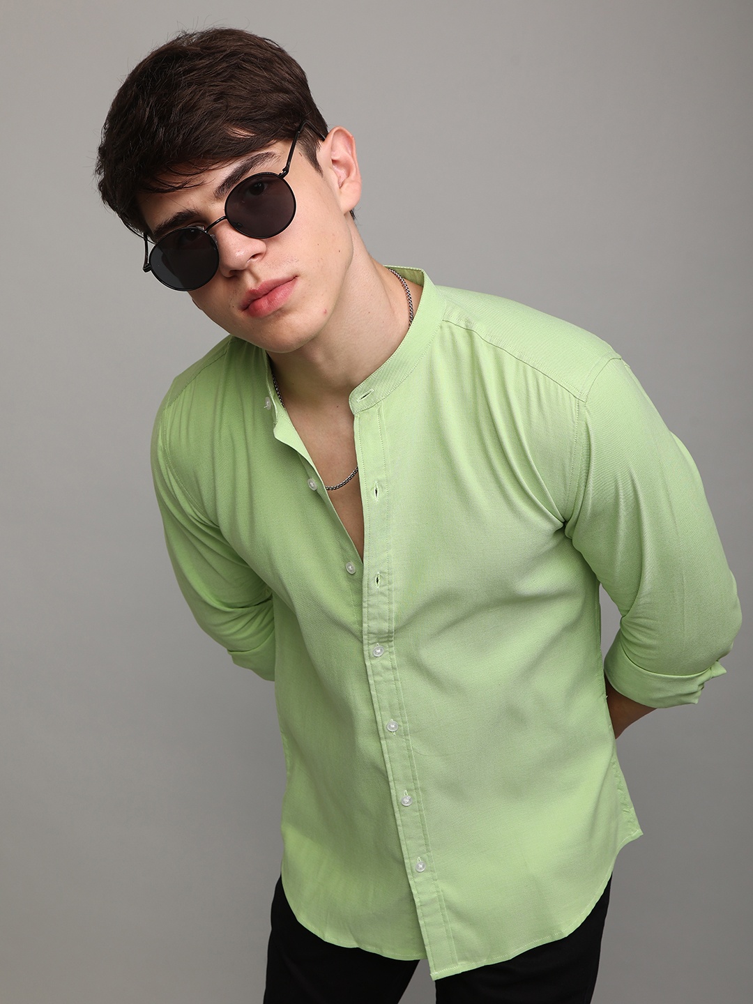 

Snitch Men Slim Fit Casual Shirt, Green