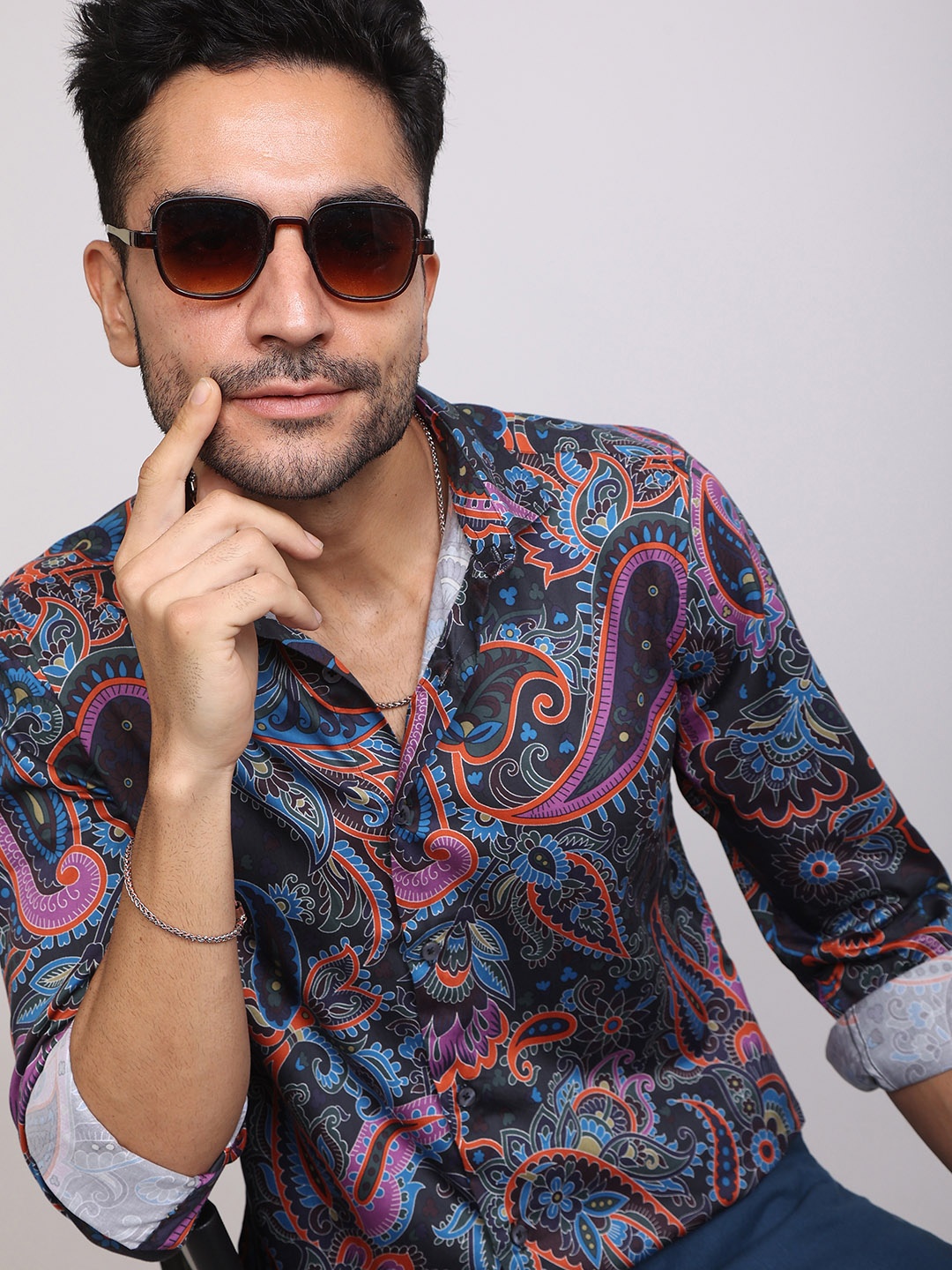 

Snitch Men Slim Fit Printed Cotton Casual Shirt, Black