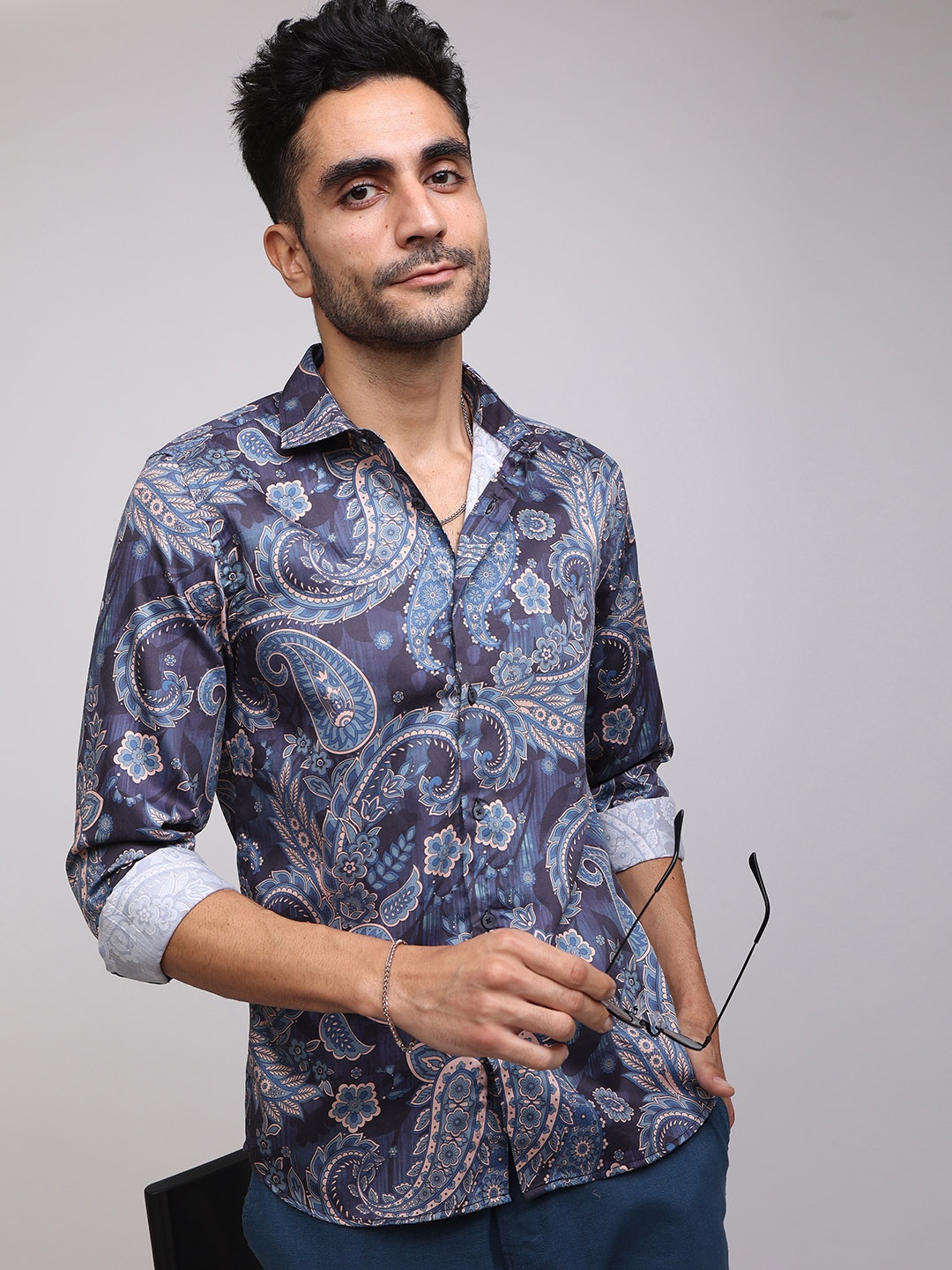 

Snitch Men Slim Fit Printed Cotton Casual Shirt, Blue