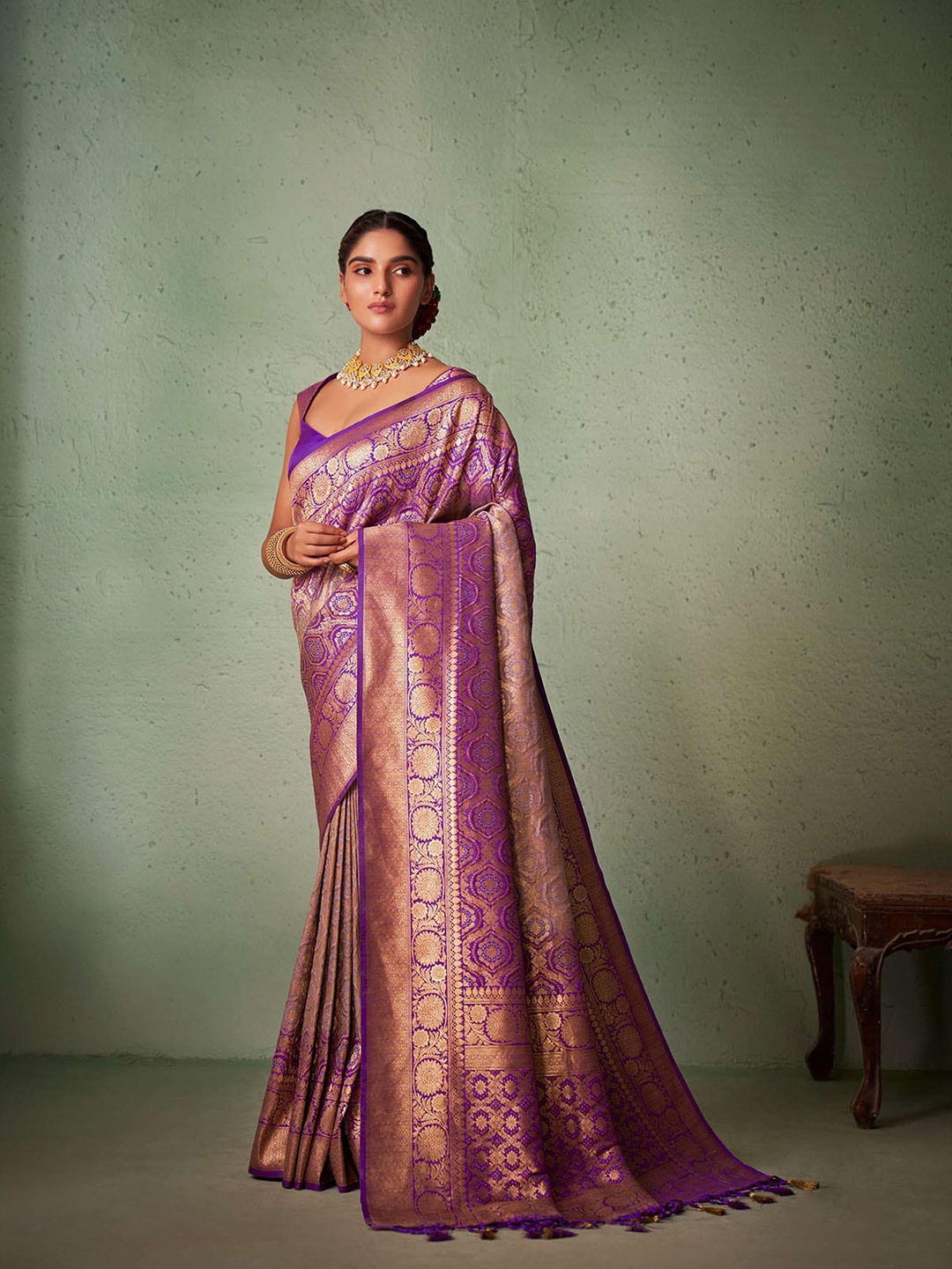 

ODETTE Woven Design Zari Saree, Purple