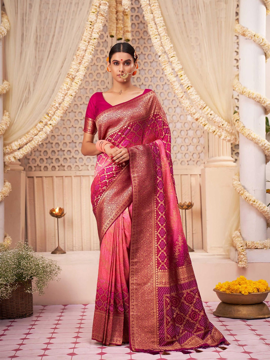 

ODETTE Woven Design Zari Silk Blend Saree, Pink