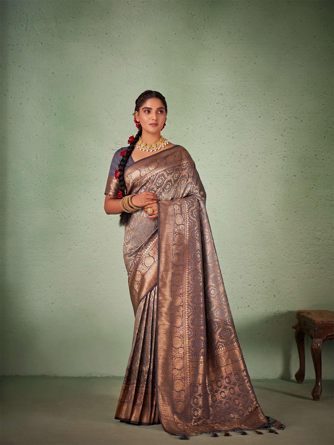 

ODETTE Woven Design Zari Silk Blend Saree, Grey