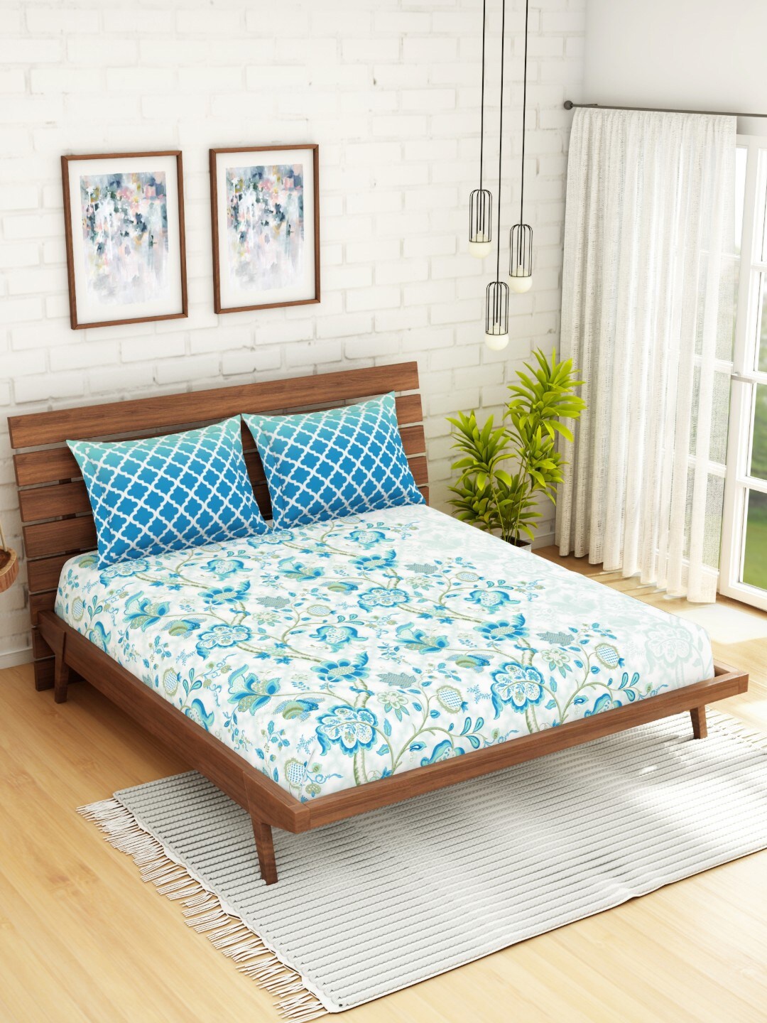 

SPACES Atrium Plus White & Blue Floral 144 TC Cotton Queen Bedsheet with 2 Pillow Covers