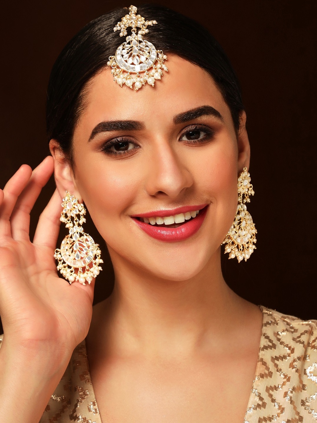 

Rubans Stone-Studded Beaded Jewellery Set, Gold