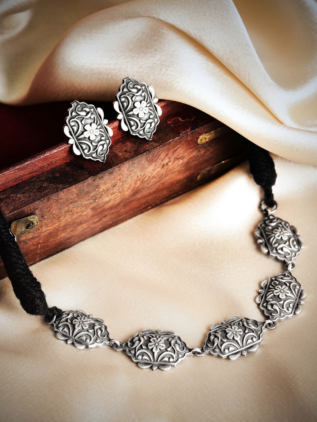 

Rubans Silver-plated Jewellery Set