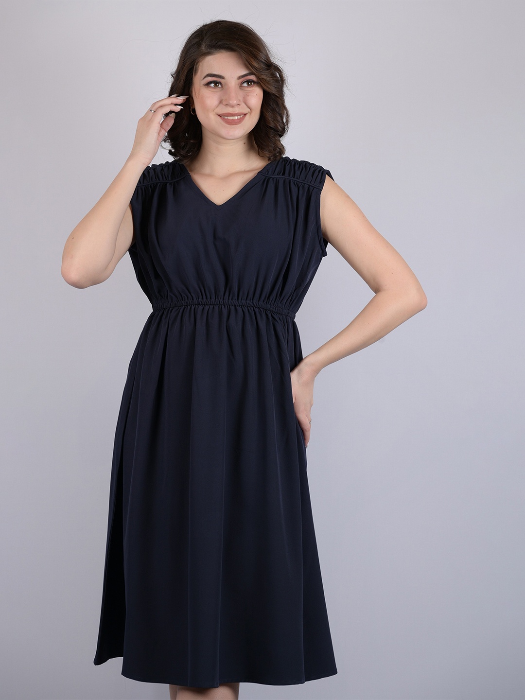 

OWO THE LABEL V-Neck Self-Design Chiffon Dress, Navy blue
