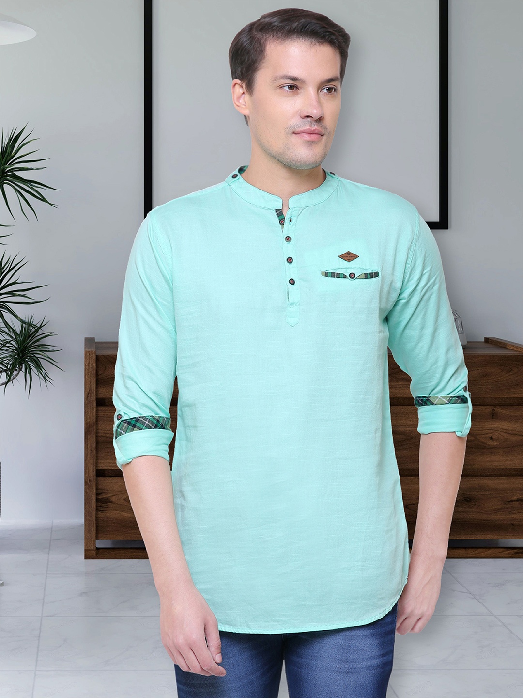 

Kuons Avenue Mandarin Collar Long Sleeves Pure Cotton Kurta, Green