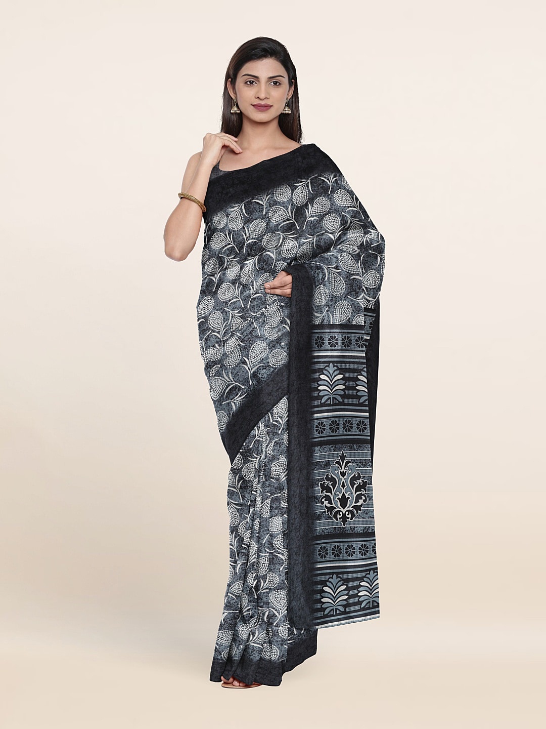 

Pothys Floral Print Saree, Grey