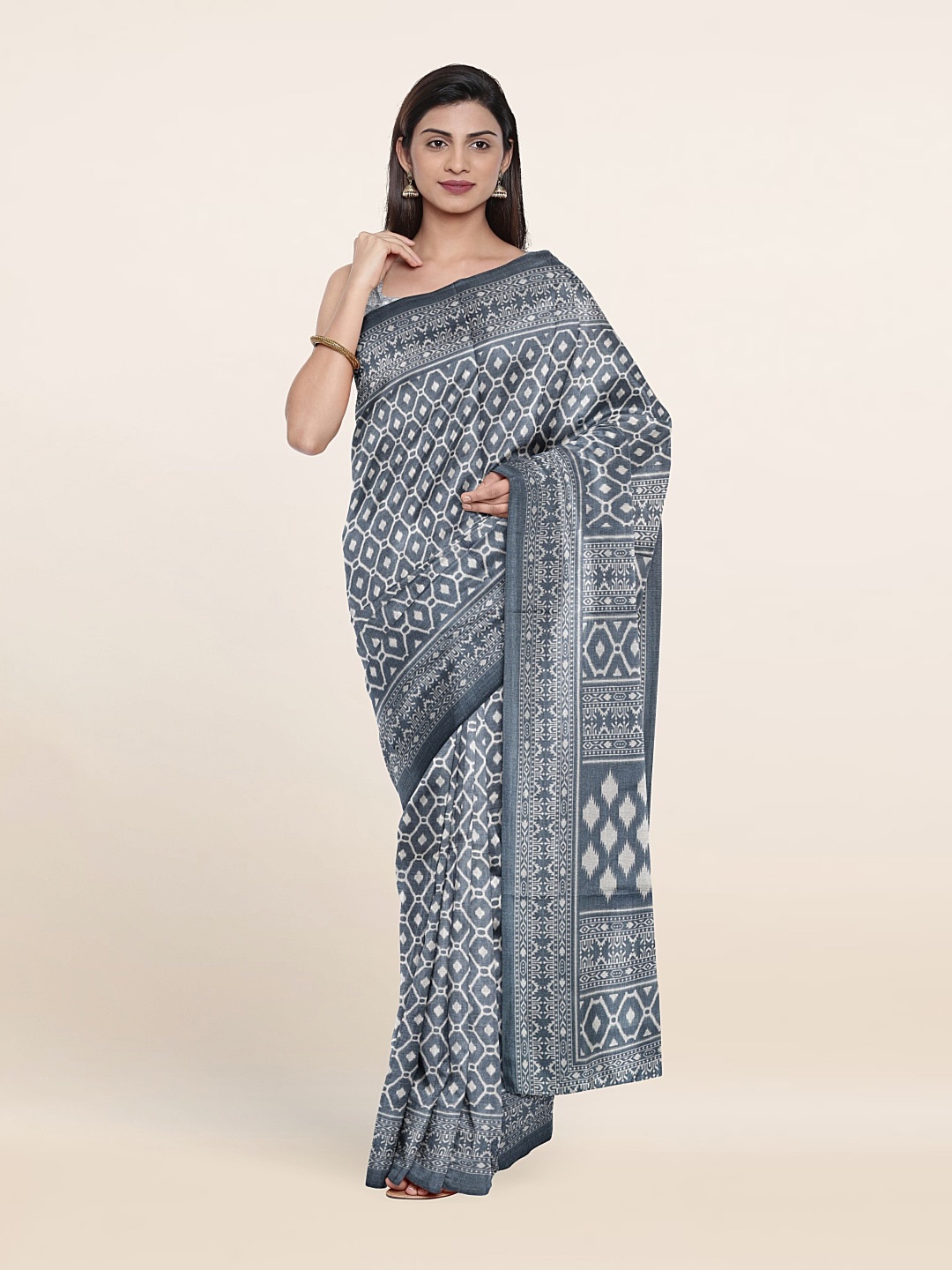 

Pothys Printed Cotton Blend Saree, Grey