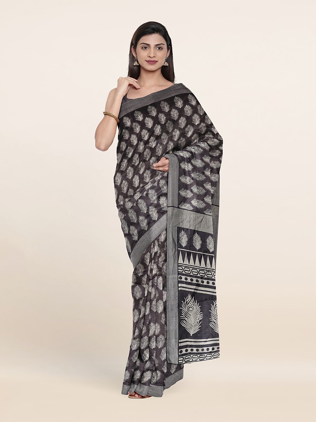 

Pothys Ethnic Motifs Printed Cotton Blend Saree, Black