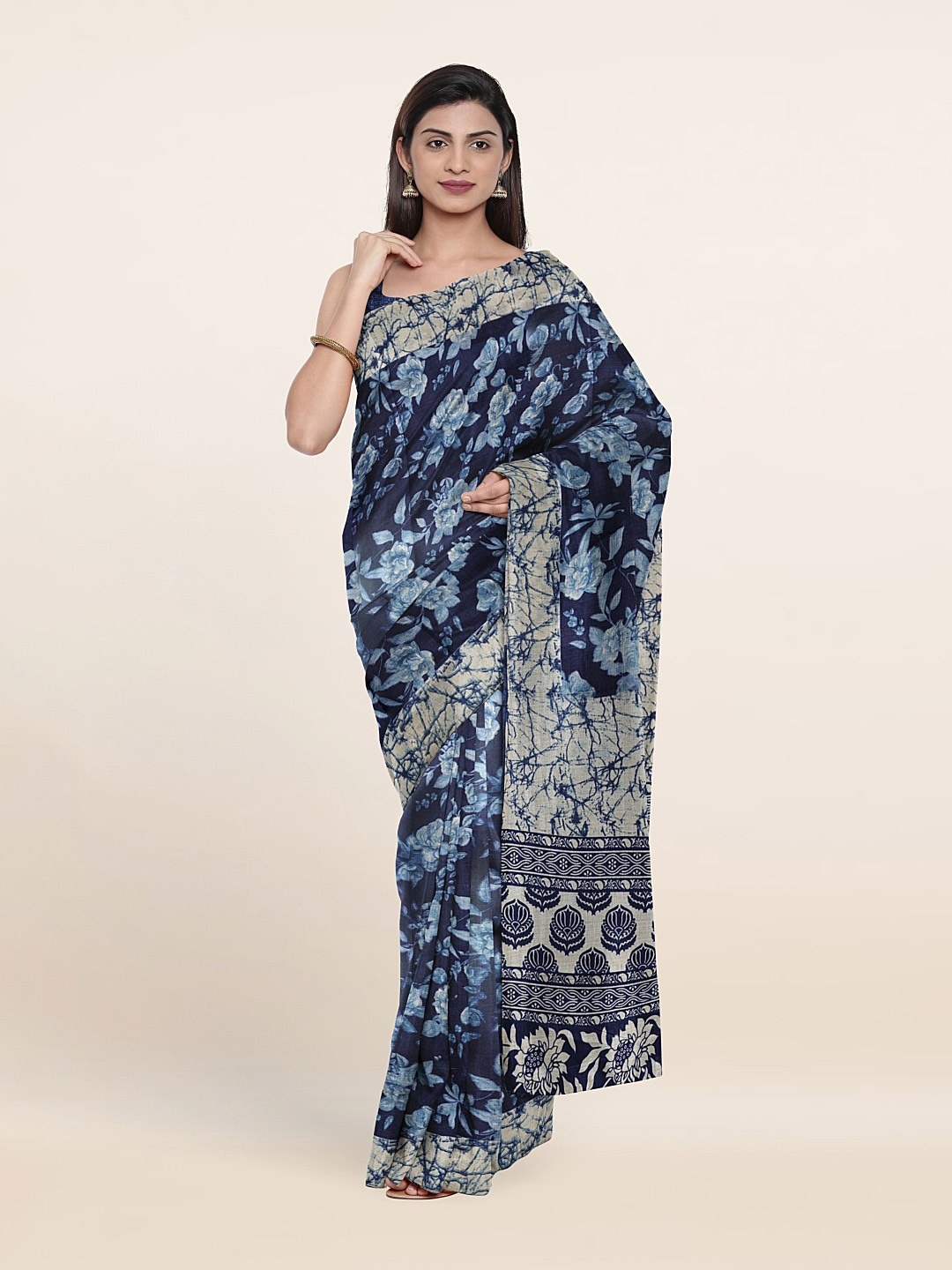 

Pothys Floral Printed Cotton Blend Saree, Blue
