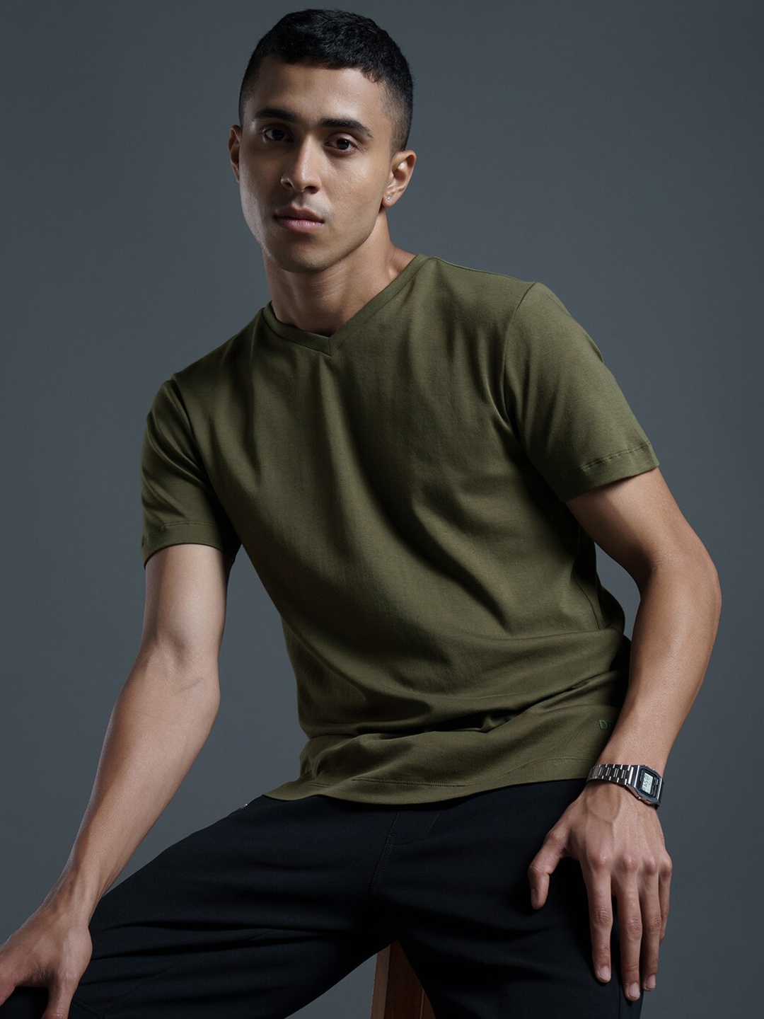 

DAMENSCH Men V-Neck Premium Cotton Regular Fit T-Shirt, Olive