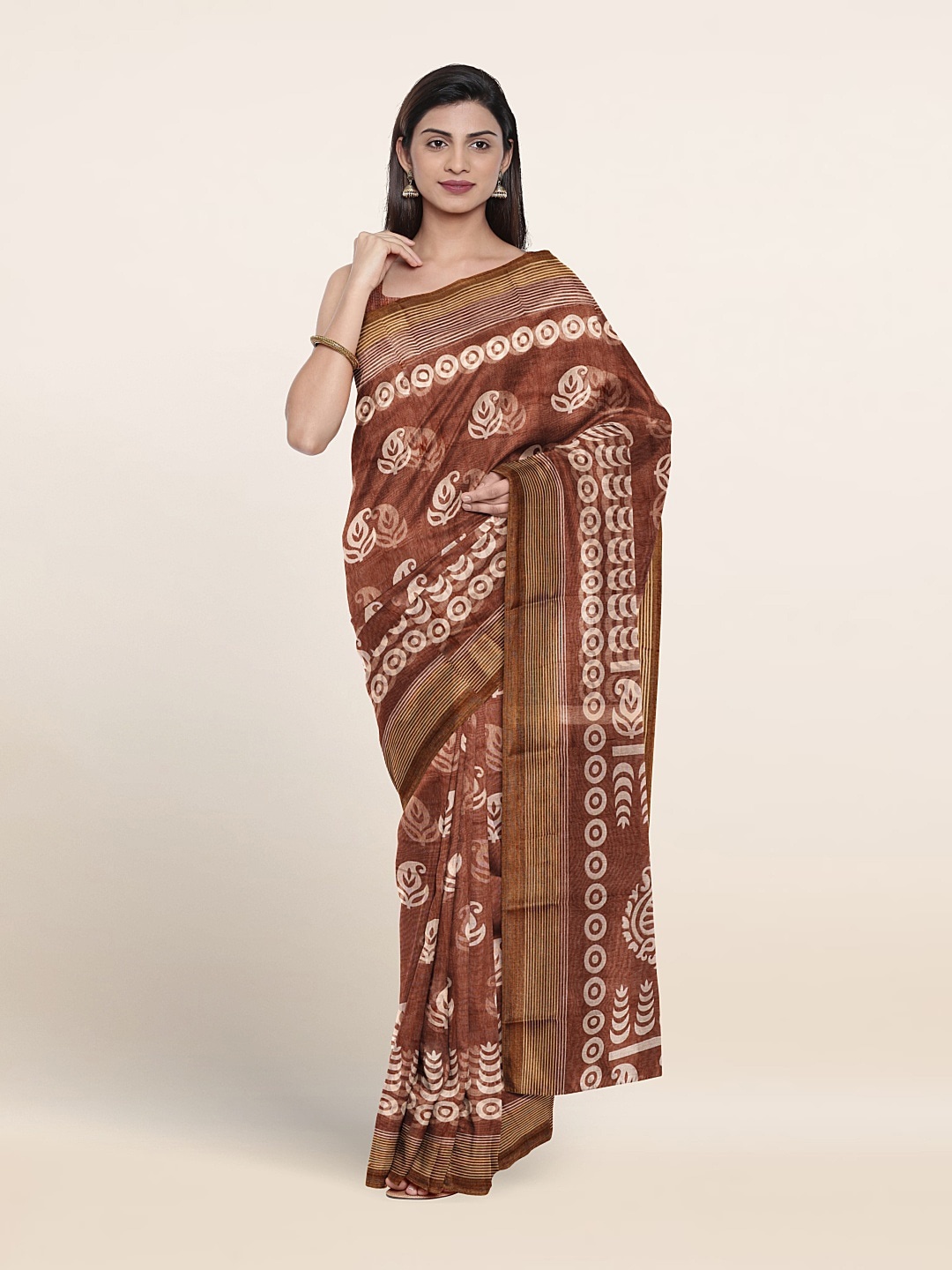 

Pothys Ethnic Motifs Printed Cotton Blend Saree, Brown