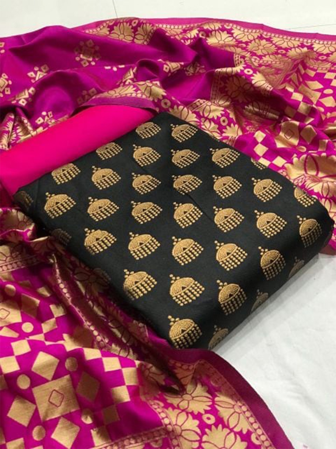 

MORLY Banarasi Jacquard Unstitched Dress Material, Black