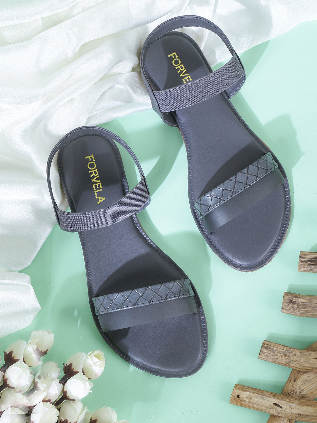 

FORVELA Women Open Toe Flats, Grey