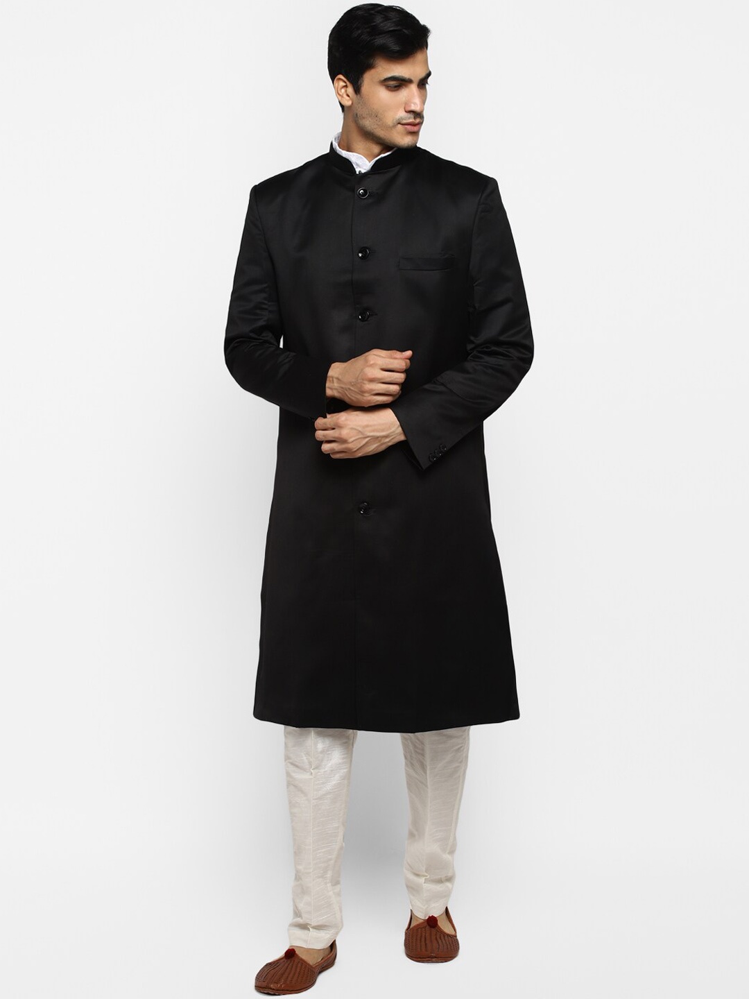 

ROYAL KURTA Men Slim-Fit Sherwani, Black