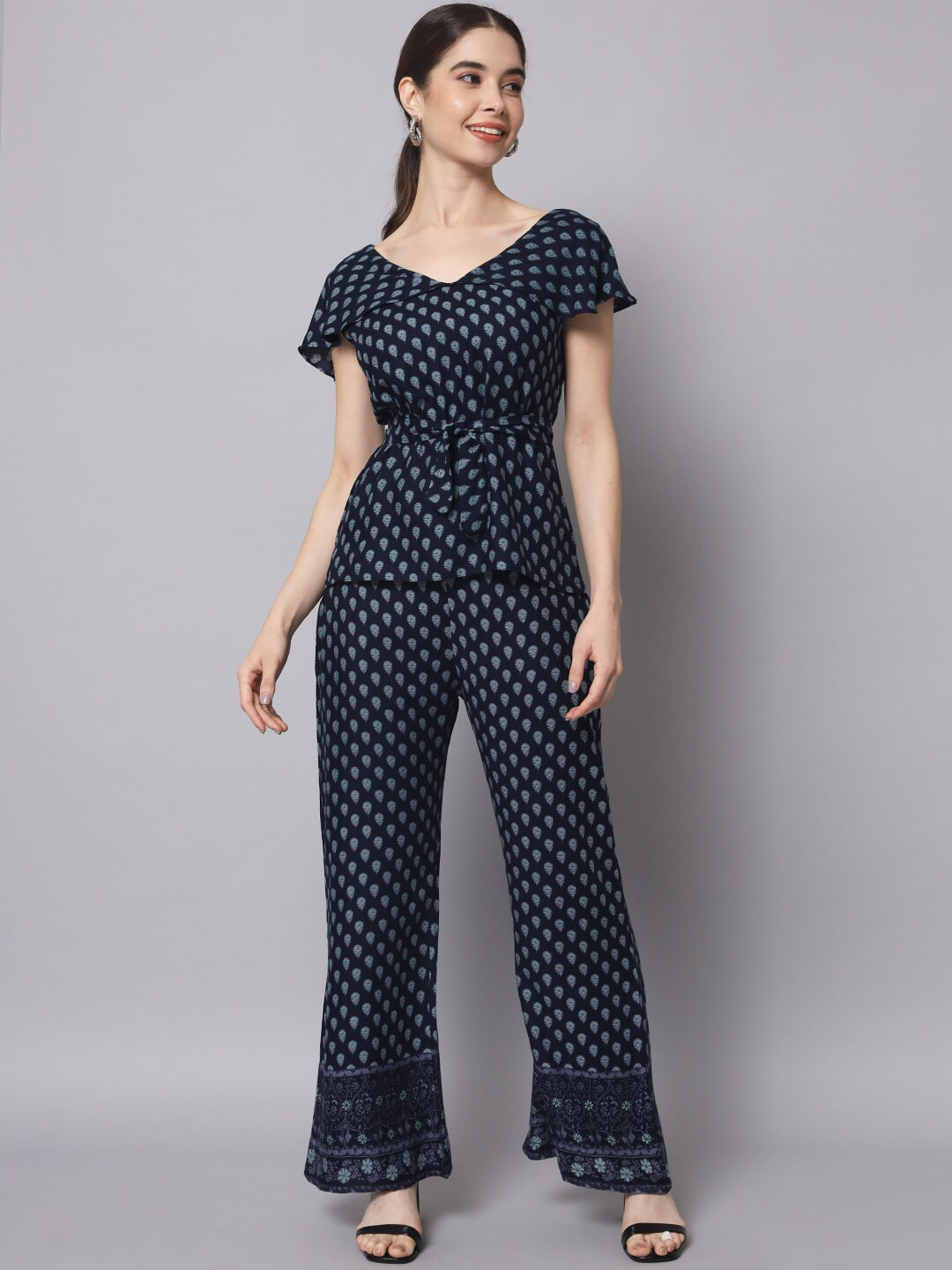 

Myshka Women Floral Printed Pure Cotton Top with Palazzos Co-Ords, Navy blue
