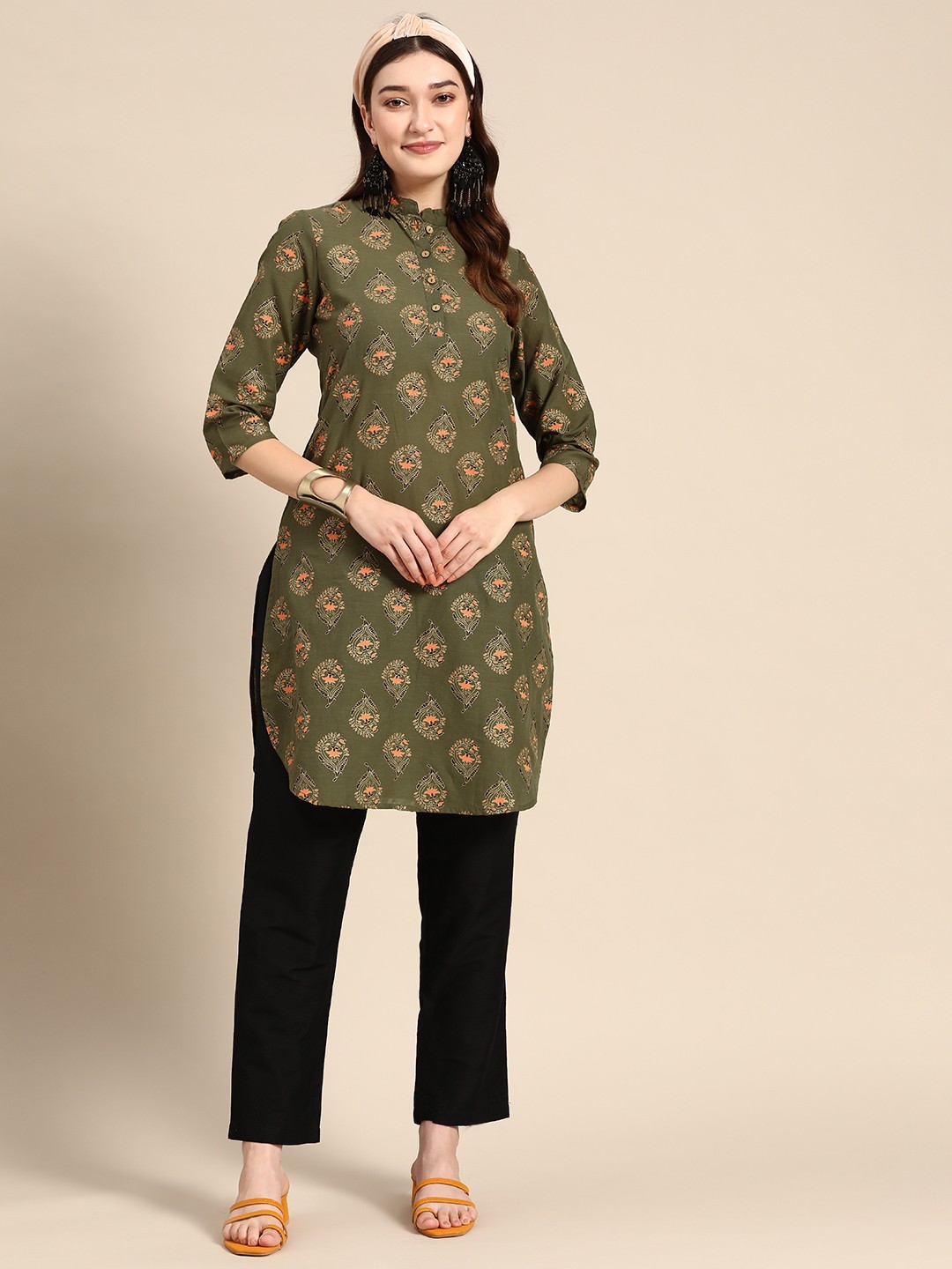 

Sangria Women Olive Green Floral Printed Kurta