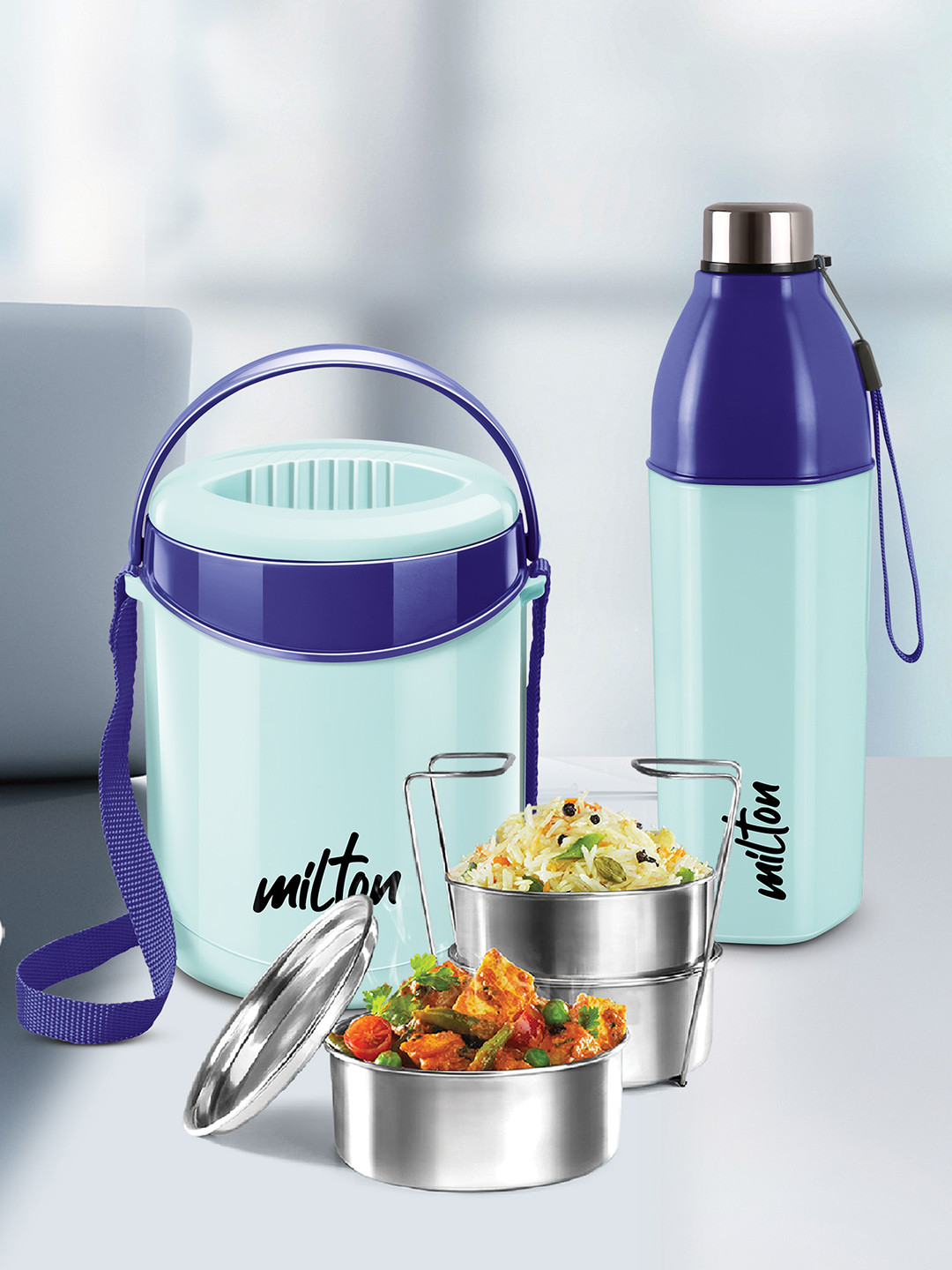 

Milton Essential Blue Kool Hexone Bottle 720 ml and Econa Lunch Box 900 ml